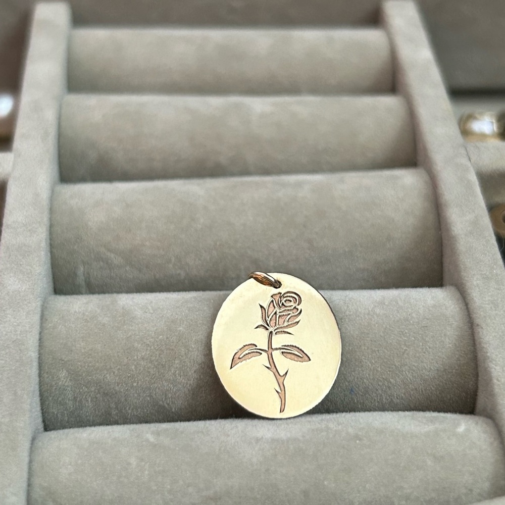 Solid 14k yellow gold carved rose pendant